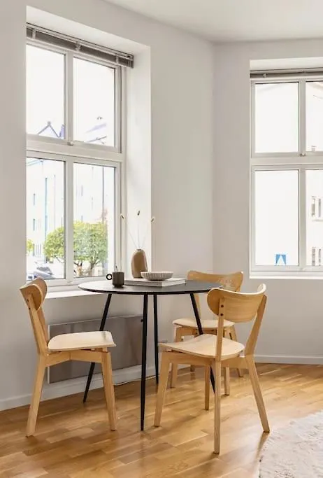 Centrally Located - Beautiful & Bright Apartment ベルゲン 0*,