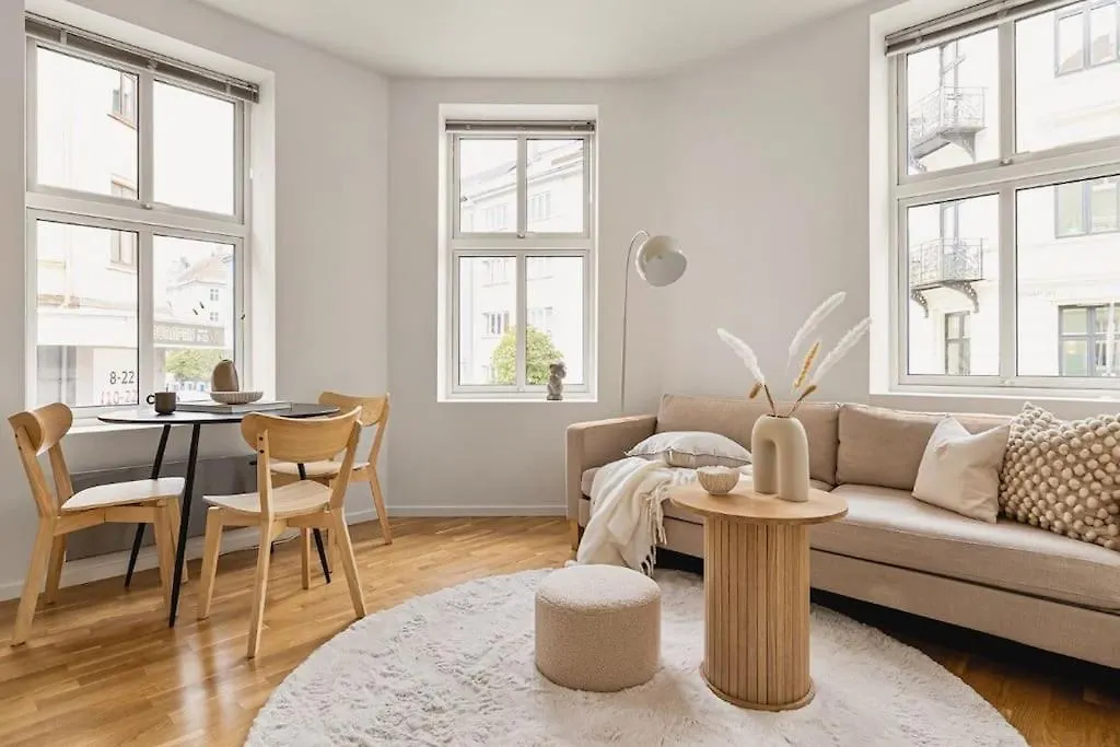 Centrally Located - Beautiful & Bright Apartment ベルゲン
